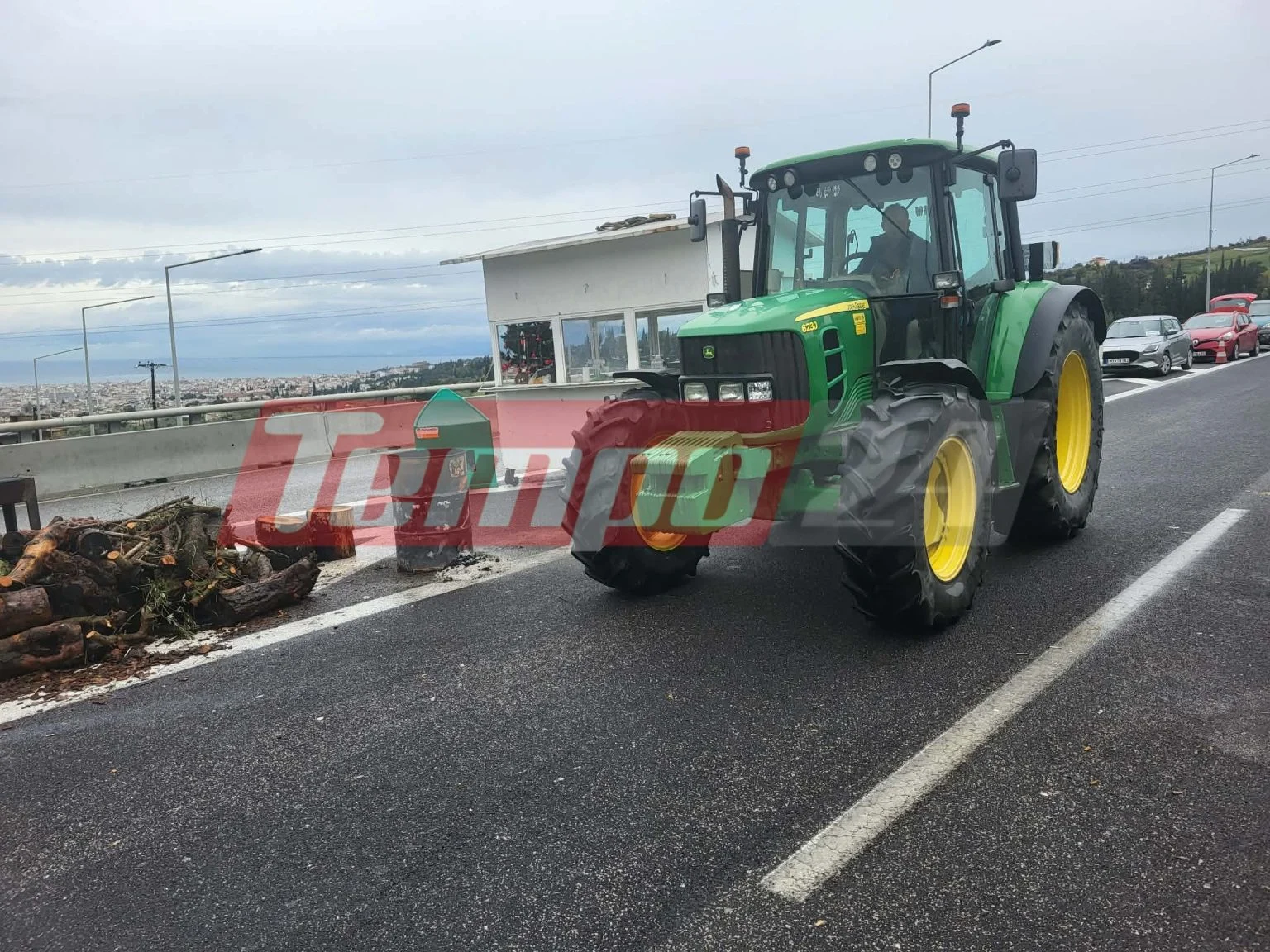 Ρεβεγιόν στα μπλόκα για τους αγρότες - Νέα πανελλαδική σύσκεψη για την κλιμάκωση των κινητοποιήσεων την Κυριακή - Η κατάσταση στη Δυτ. Ελλάδα