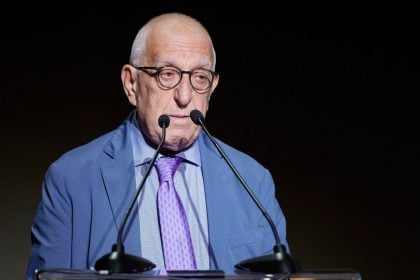 Κατάργηση της ζωντανής μετάδοσης των Εξεταστικών Επιτροπών θα εισηγηθεί ο Νικήτας Κακλαμάνης