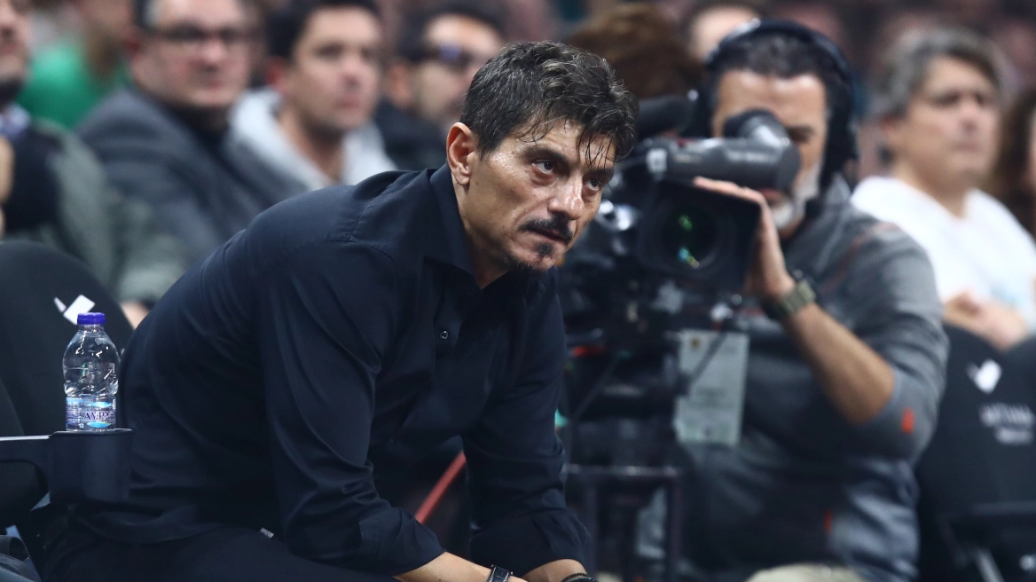 Γιαννακόπουλος για την αναβολή του Ολυμπιακός - Φενέρ: «Ακατάλληλο το ΣΕΦ, είμαι αισιόδοξος ότι η απόφαση θα είναι 0-20 υπέρ του αντιπάλου»