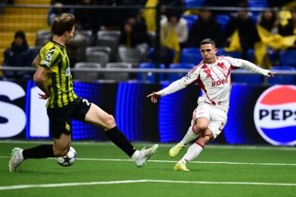 Ποντένσε: «Κάναμε ολοκληρωτικό παιχνίδι, μπορούσαμε 2-3 γκολ ακόμα - Κυνηγούσαμε καιρό αυτή τη νίκη»