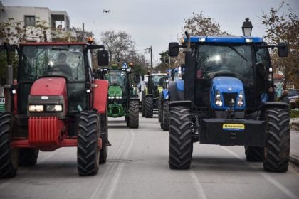 Κρίσιμη πανελλαδική σύσκεψη των μπλόκων στις Σέρρες - Πάνε για κλιμάκωση των κινητοποιήσεων - Συνεχίζεται για 11η ημέρα το μπλόκο της Πάτρας - "Απόβαση" με τα τρακτέρ σήμερα στο Μεσολόγγι