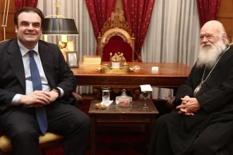 Στον Αρχιεπίσκοπο Ιερώνυμο ο Κυριάκος Πιερρακάκης