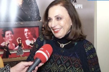 Χάρις Αλεξίου: Η βραδινή έξοδος στο θέατρο και η αποκάλυψη για το επαγγελματικό βήμα της