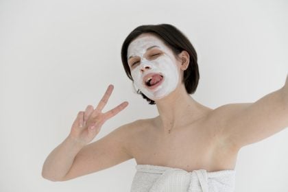 5 DIY μάσκες ομορφιάς με υλικά από την κουζίνα σου