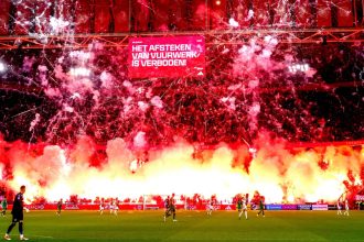 Ο Άγιαξ κλείνει το πέταλο των οργανωμένων στο ντέρμπι με τη Φέγενορντ