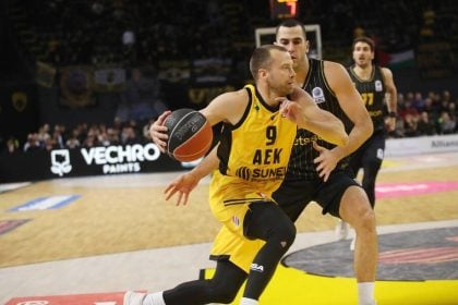 Greek Basketball League: Η ΑΕΚ πήρε το μεγάλο ματς με τον Άρη – Νίκη της Μυκόνου επί του Κολοσσού