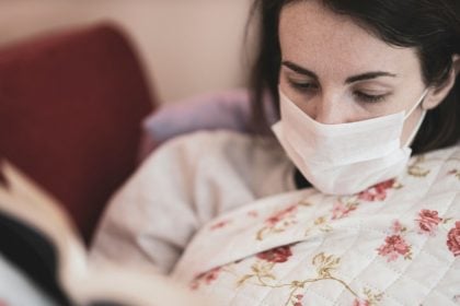 Ιώσεις: Έτσι δεν θα αρρωστήσουμε μέσα στις γιορτές