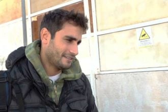 Μάριος Καπότσης: «Είναι μεγάλη μου τιμή να γράφω στίχους για τον Γιάννη Πλούταρχο»