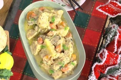 Χοιρινό με σελινόριζες αυγολέμονο