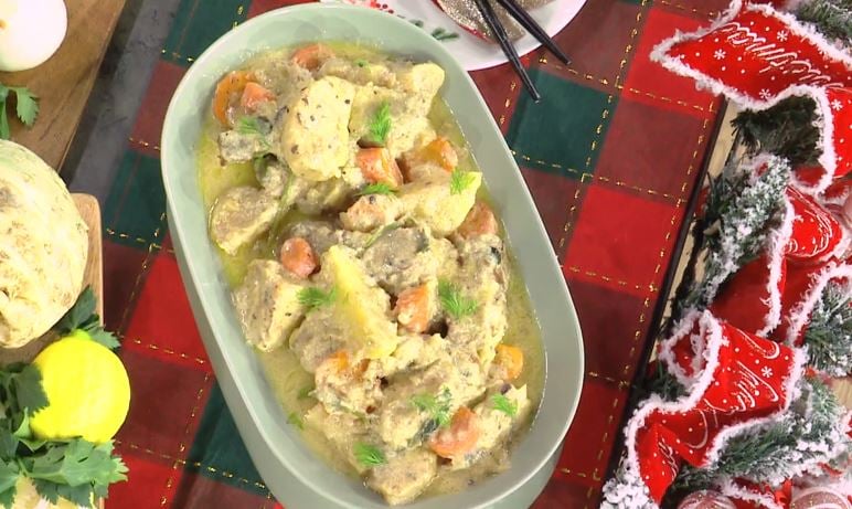 Χοιρινό με σελινόριζες αυγολέμονο