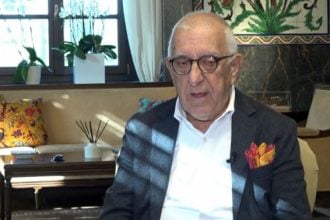 Νικήτας Κακλαμάνης: «Εάν καθίσεις στην καρέκλα της εξουσίας θα πρέπει να σέβεσαι τον λαό»