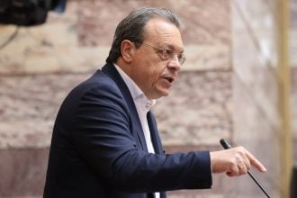 Φάμελλος στην ΚΟ του ΣΥΡΙΖΑ: Ο κ. Μητσοτάκης είναι αυτός που κλείνει τις Εθνικές Οδούς