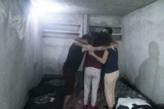 Συγκλονιστικές εικόνες από τα τούνελ-κολαστήρια της Χαμάς - Βίντεο δείχνουν Ισραηλινούς να γιορτάζουν το Χανουκά πριν εκτελεστούν