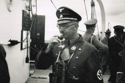 Όποιος ψάχνει, βρίσκει: Άνδρας «χάζευε» στο ίντερνετ και ανακάλυψε ότι είναι εγγονός του Χίμλερ