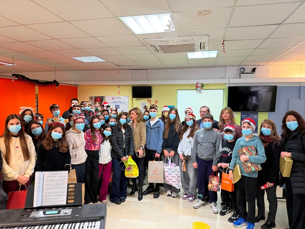 Κώστας Πελετίδης: Γιορτινή επίσκεψη στα ιδρύματα και το Καραμανδάνειο (ΦΩΤΟ)