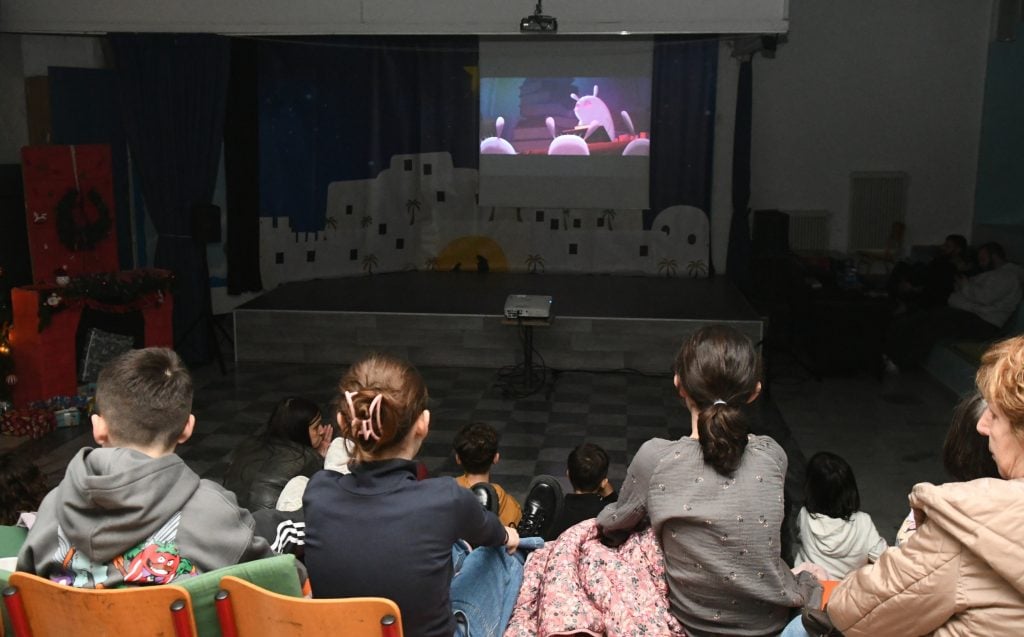 Ημέρες Χριστουγέννων στο κέντρο και τις συνοικίες της Πάτρας - ΦΩΤΟ