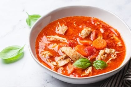 Κοτόσουπα με γλυκιά πάπρικα