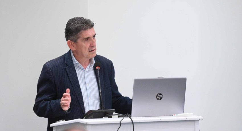 Αύξηση της επιδότησης των ζωοτροφών ζητά ο δήμαρχος Δυτ. Αχαΐας από τον υπουργό Αγροτικής Ανάπτυξης