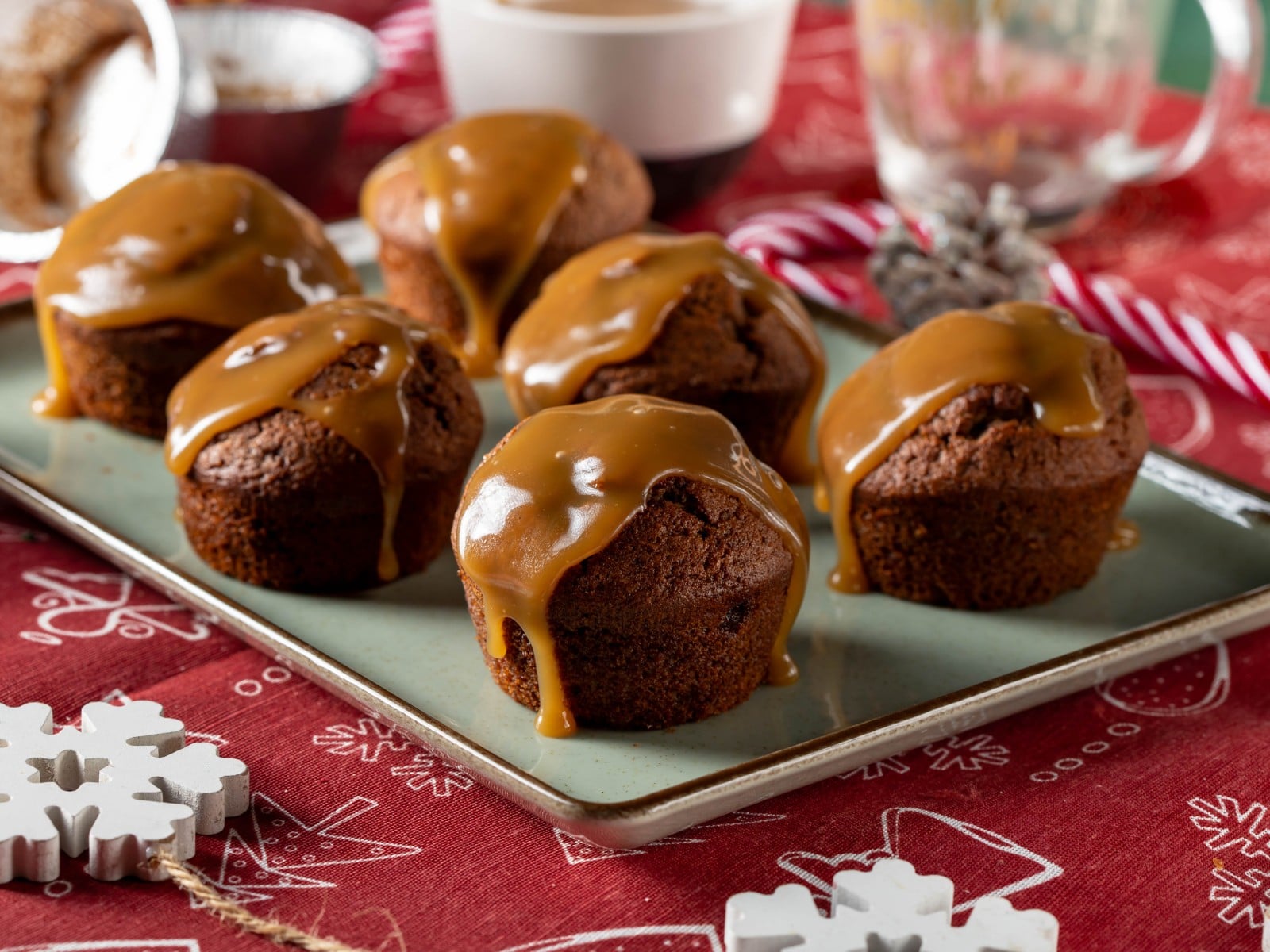 Κέικ με χουρμάδες