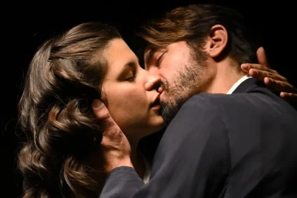 Άγιος έρωτας: Φονικός σεισμός διαλύει τη Στέρνα