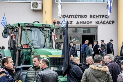 Αγροτικές κινητοποιήσεις: Τι ζητούν οι αγρότες για να καθίσουν στο τραπέζι με τον Πρωθυπουργό – Η λίστα με τα αιτήματα