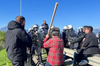 Συνελήφθη αγρότισσα για βίντεο στο TikTok: «Σαπίστε στο ξύλο δικαστές, δημοσιογράφους, μπασκίνες»