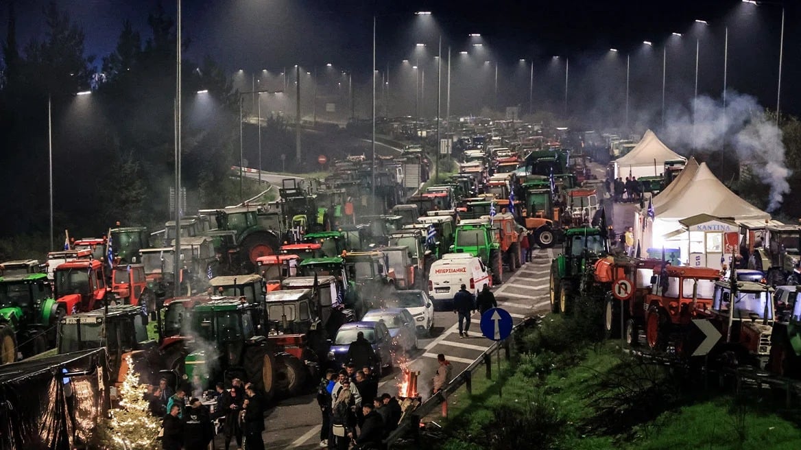 Αγροτικά μπλόκα: Έως 50% οι ακυρώσεις στον τουρισμό - Κραυγή αγωνίας από τους επαγγελματίες που περίμεναν τις ημέρες των εορτών