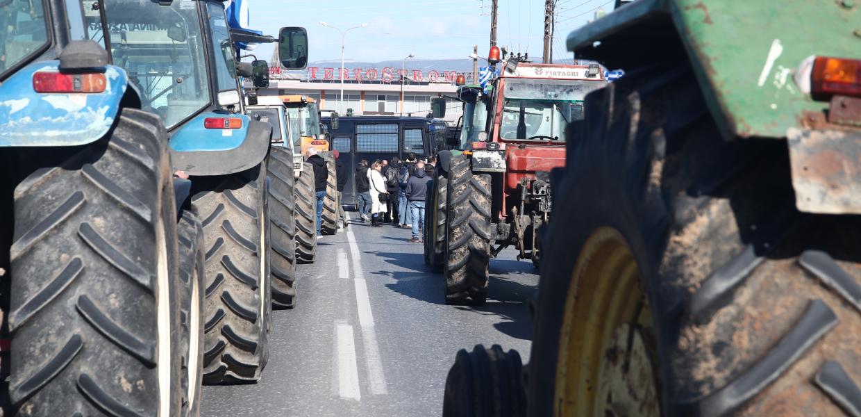 Αγρότες: Διπλό μπλόκο στην Αιτωλοακαρνανία το Σάββατο
