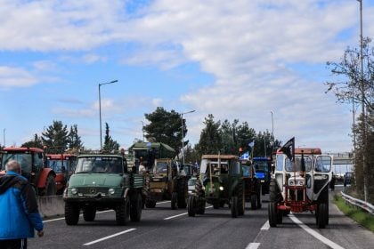 Σε κλοιό αγροτικών μπλόκων από σήμερα η Δυτ. Ελλάδα - Δείτε που θα στηθούν