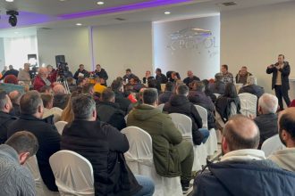 Αγρότες: Αρνούνται την συνάντηση με Μητσοτάκη και συνεχίζουν τα μπλόκα - Έρχονται νέοι αποκλεισμοί, τι θα γίνει τα Χριστούγεννα