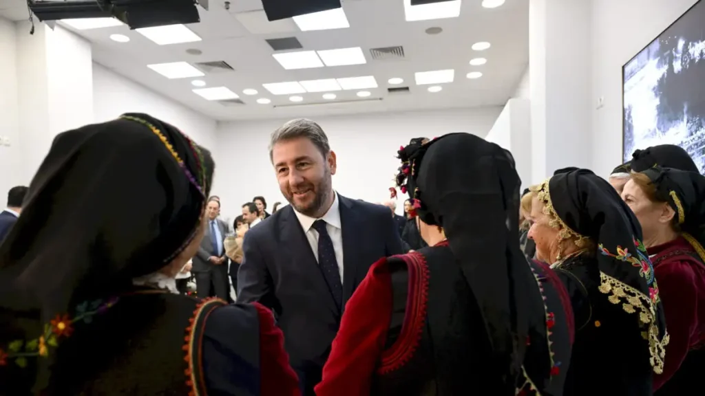 Νίκος Ανδρουλάκης και ΠΑΣΟΚ ετοιμάζονται για εξόρμηση πόρτα – πόρτα: Σε εγρήγορση ακόμα και τις γιορτές