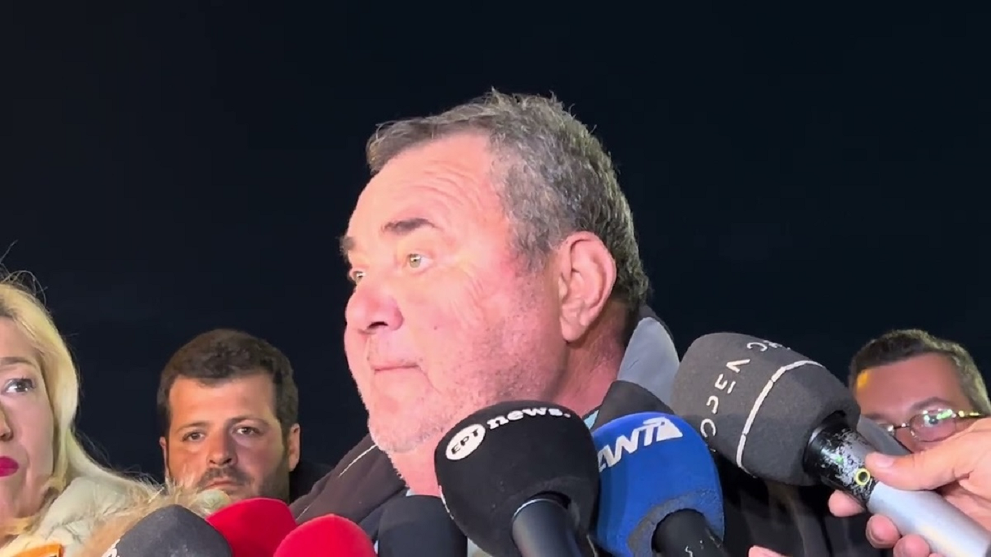 Κώστας Ανεστίδης: «Έχουν δεσμευτεί οι λογαριασμοί του από χθες το απόγευμα, προσπαθεί να μάθει τον λόγο» λέει ο δικηγόρος του