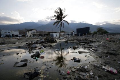 Iνδονησία: Toυλάχιστον 950 νεκροί, 5.000 τραυματίες και 274 αγνοούμενοι από πλημμύρες και κατολισθήσεις