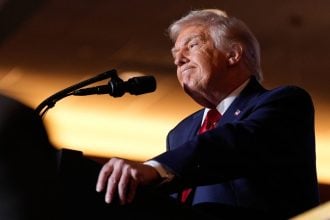 Το σχέδιο του Τραμπ να κάνει την «Ευρώπη Μεγάλη Ξανά» – Ποιες τέσσερις χώρες θέλει να απομακρύνει από την ΕΕ