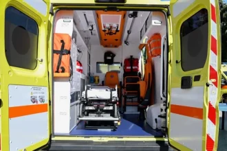 Σοβαρό τροχαίο στην Πρέβεζα: 65χρονος τραυματίας μετά από εκτροπή μοτοσικλέτας