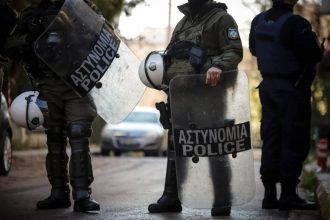 Στον ανακριτή σήμερα οι «9» που μαζί με 13 ανήλικα είχαν "ρημάξει" την Πάτρα
