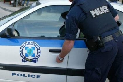 Πάτρα: Κλείδωσαν κλέφτη μέσα σε σούπερ μάρκετ