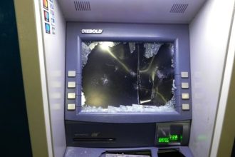  Εξιχνιάστηκε η κλοπή ΑΤΜ σε σούπερ μάρκετ στη Γαστούνη