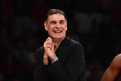 Μπαρτζώκας μετά το Ολυμπιακός – Βαλένθια: «Τώρα πρέπει να κατηγορηθώ ότι δεν παίζω με το ρολόι» – Τι είπε για τον Λαρεντζάκη