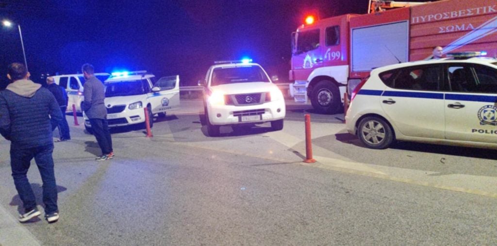 ΝΕΟΤΕΡΑ: Ένας νεκρός από το τροχαίο στο Λάππα Δυτικής Αχαΐας - Δύο σοβαρά τραυματίες - Μικροεπεισόδια στο σημείο - ΦΩΤΟ