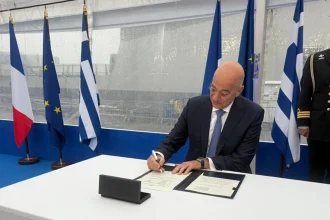 Παραδόθηκε η φρεγάτα Κίμων - «Με τις τέσσερις Belharra ο Ελληνισμός έχει το ισχυρότερο Πολεμικό Ναυτικό της Ιστορίας του» είπε ο Δένδιας