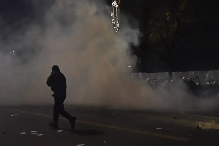 Ανακοίνωση της ΕΛ.ΑΣ. για τα επεισόδια στο κέντρο της Αθήνας - Βίντεο με άγριο ξύλο Ανακοίνωση της ΕΛ.ΑΣ. για τα επεισόδια στο κέντρο της Αθήνας