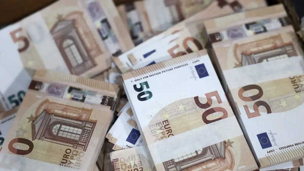 ΦΠΑ: Εξαντλείται η «ιερή αγελάδα» της «υπεραπόδοσης» των φορολογικών εσόδων