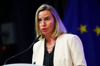 Συνελήφθη η πρώην αντιπρόεδρος της Κομισιόν Φεντερίκα Μογκερίνι μετά από έρευνα της βελγικής αστυνομίας για απάτη με κοινοτικά κονδύλια