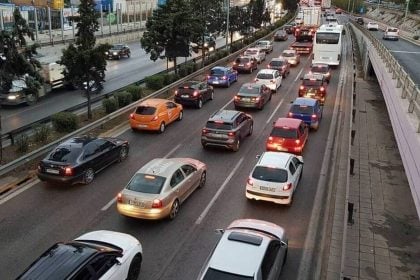Τέλη κυκλοφορίας: Λήγει σήμερα η προθεσμία - 4 στους 10 δεν τα έχουν πληρώσει