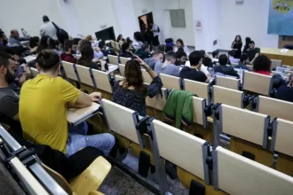 Διαγράφονται 280.000 «αιώνιοι» φοιτητές με το τέλος του 2025 - 35.000 ζήτησαν παράταση των σπουδών τους
