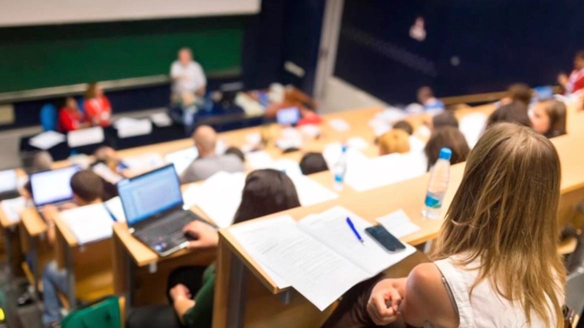 Τις 228.000 έφτασαν οι διαγραφές των μη ενεργών φοιτητών από τα ΑΕΙ - 18.000 στο Πανεπιστήμιο Πατρών