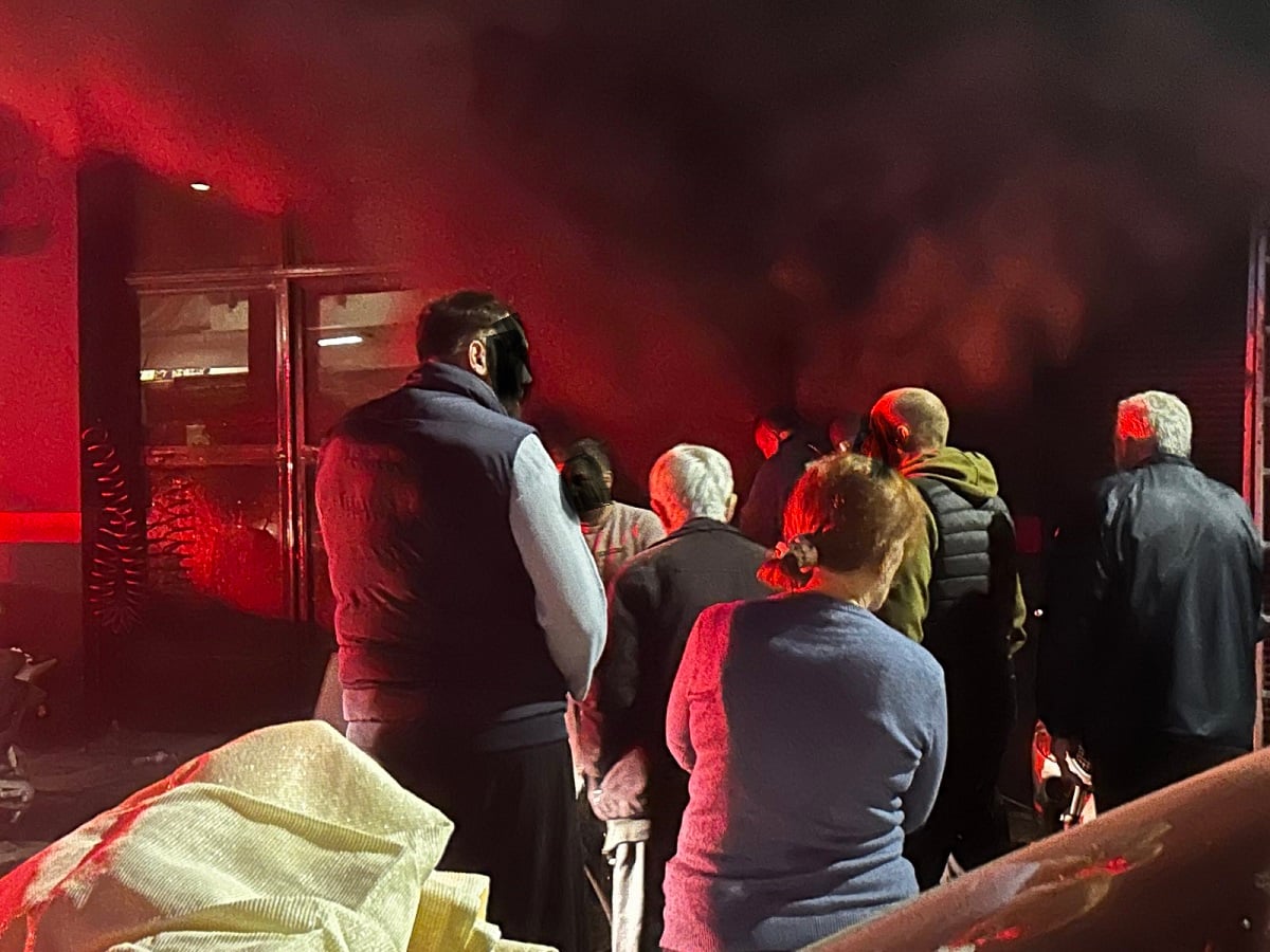 Πυρκαγιά σε επιχείρηση στο Αγρίνιο: Ποια η κατάσταση του εγκαυματία – Τι αποκλείουν οι Αρχές