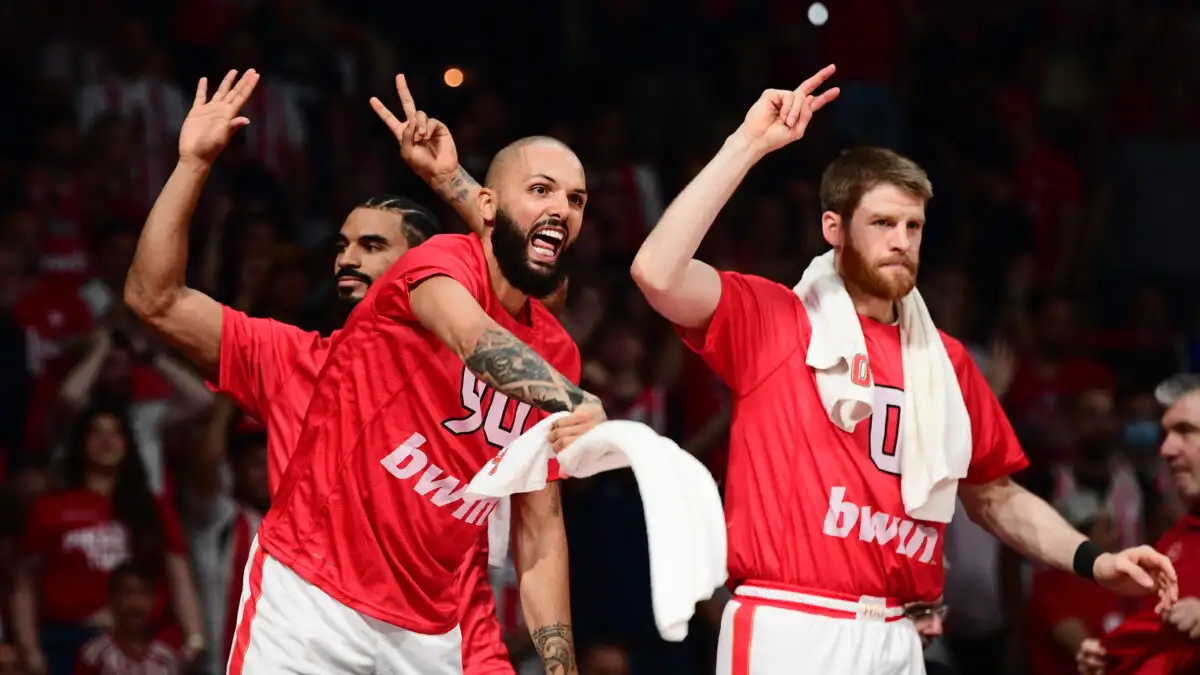 Γουόκαπ: «Με τον Μόρις θα κάνουμε εύκολη τη ζωή των σκόρερ μας, δεν είχα ιδέα για το ρεκόρ μου στις ασίστ»