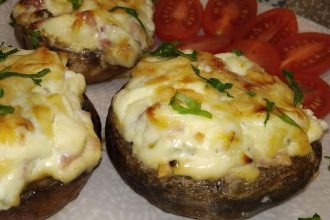 Μανιτάρια με τυρί κρέμα και μπέικον